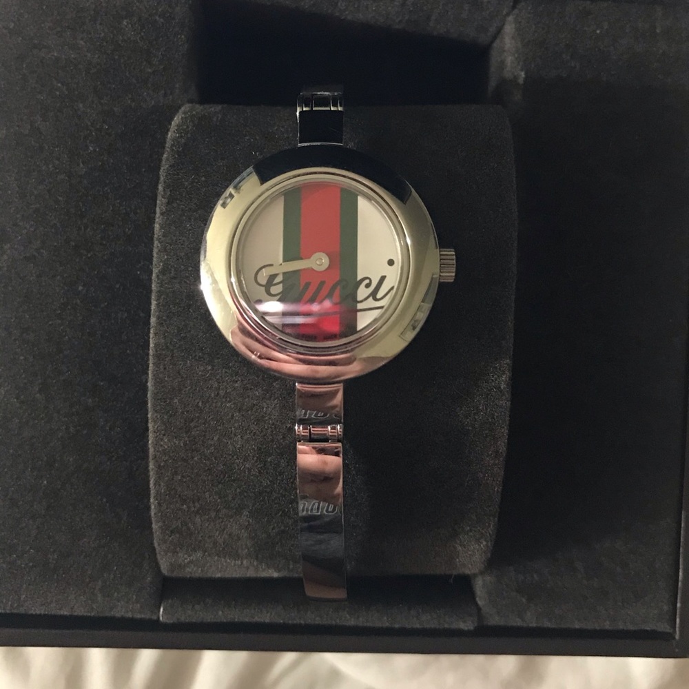 Authentic Gucci watch - Picture 2 of 5